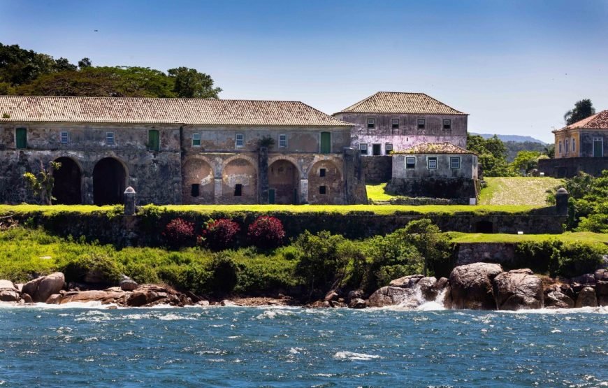 Passeio no Barco Pirata ‘Full+Fortaleza de Anhatomirim’ (saída de Canasvieiras) – By Scuna Pirata