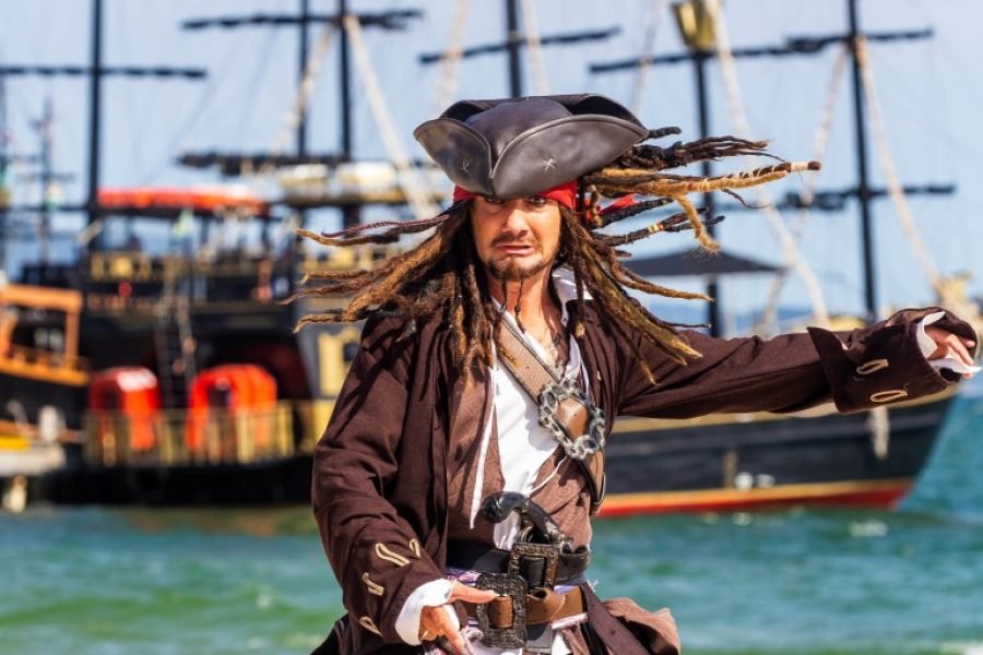 Passeio no Barco Pirata ‘Full 4h’ (Saída de Canasvieiras) – By Scuna Pirata