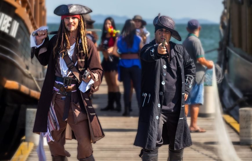 Passeio no Barco Pirata ‘Full+Fortaleza de Anhatomirim’ (saída de Canasvieiras) – By Scuna Pirata