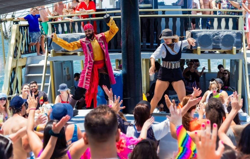 Passeio no Barco Pirata ‘Full 4h’ (Saída de Canasvieiras) – By Scuna Pirata
