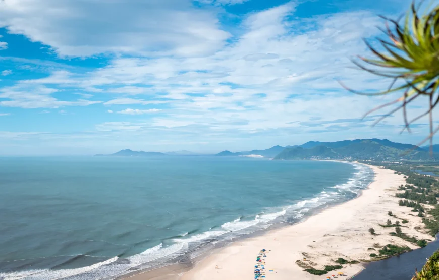 Encantos do Sul: Passeio Guarda do Embaú (Saída de Florianópolis) – By Itaguasul Turismo