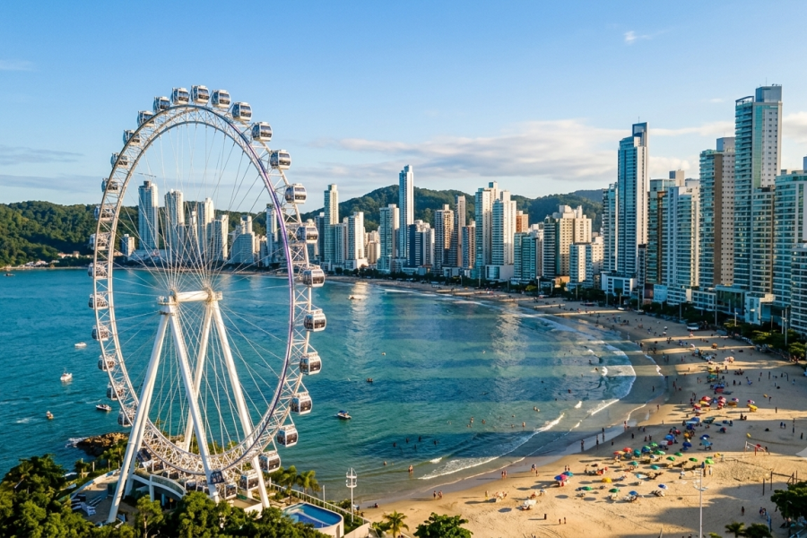 Excursão Balneário Camboriú (Saída de Florianópolis) – By Top Turismo