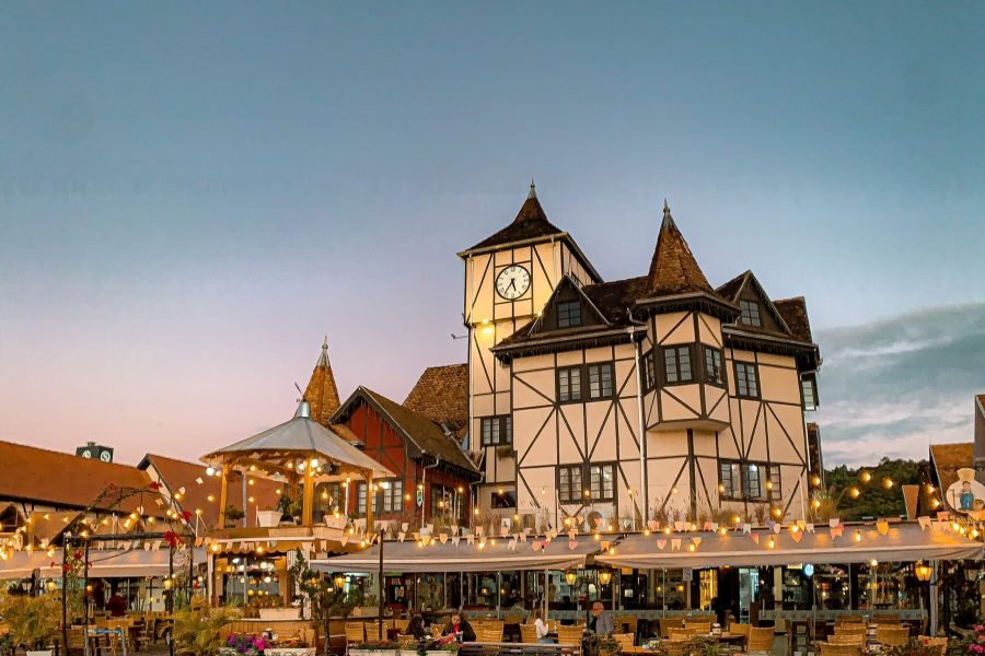 Vale Europeu: Blumenau e Pomerode (Saída de Florianópolis) – By Itaguasul Turismo