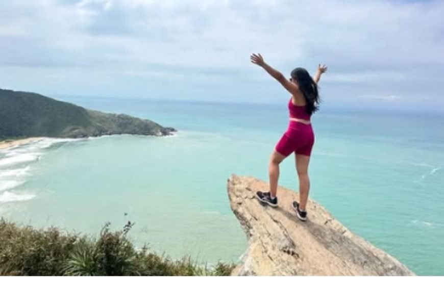 Guia de Turismo em Florianópolis: trilhas, city tour e experiências na natureza -By Anne Sem Limites