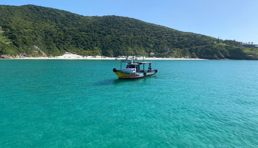 Ilha do Campeche: descubra como chegar, o que fazer e os segredos desse paraíso em Florianópolis