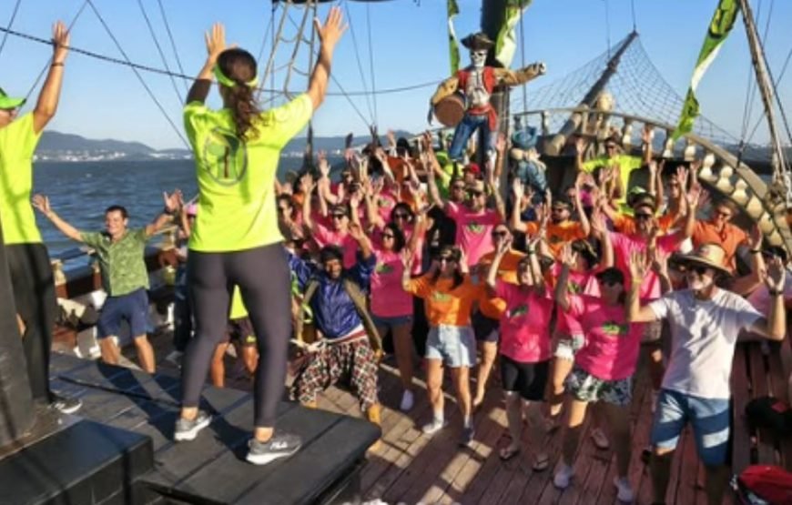 Passeio de Barco Pirata: roteiro Ilhas Tropicais em Florianópolis – By Scuna Sul