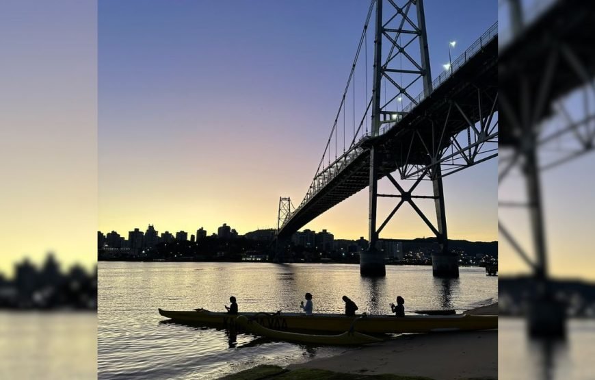 Amanhecer na Ponte Hercílio Luz de Canoa Havaiana – By Kanaloa Vaa