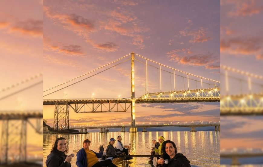 Amanhecer na Ponte Hercílio Luz de Canoa Havaiana – By Kanaloa Vaa