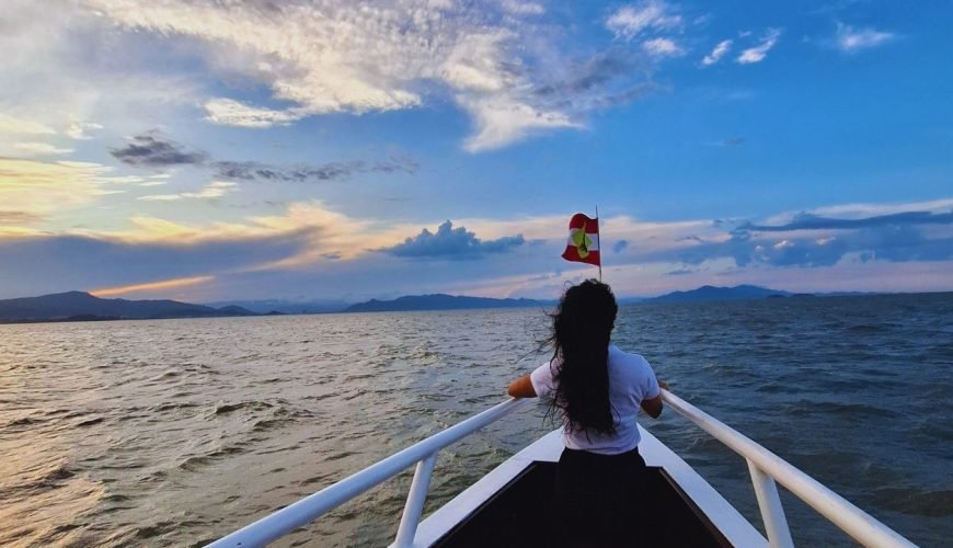 Melhores passeios de barco Catamarã em Florianópolis